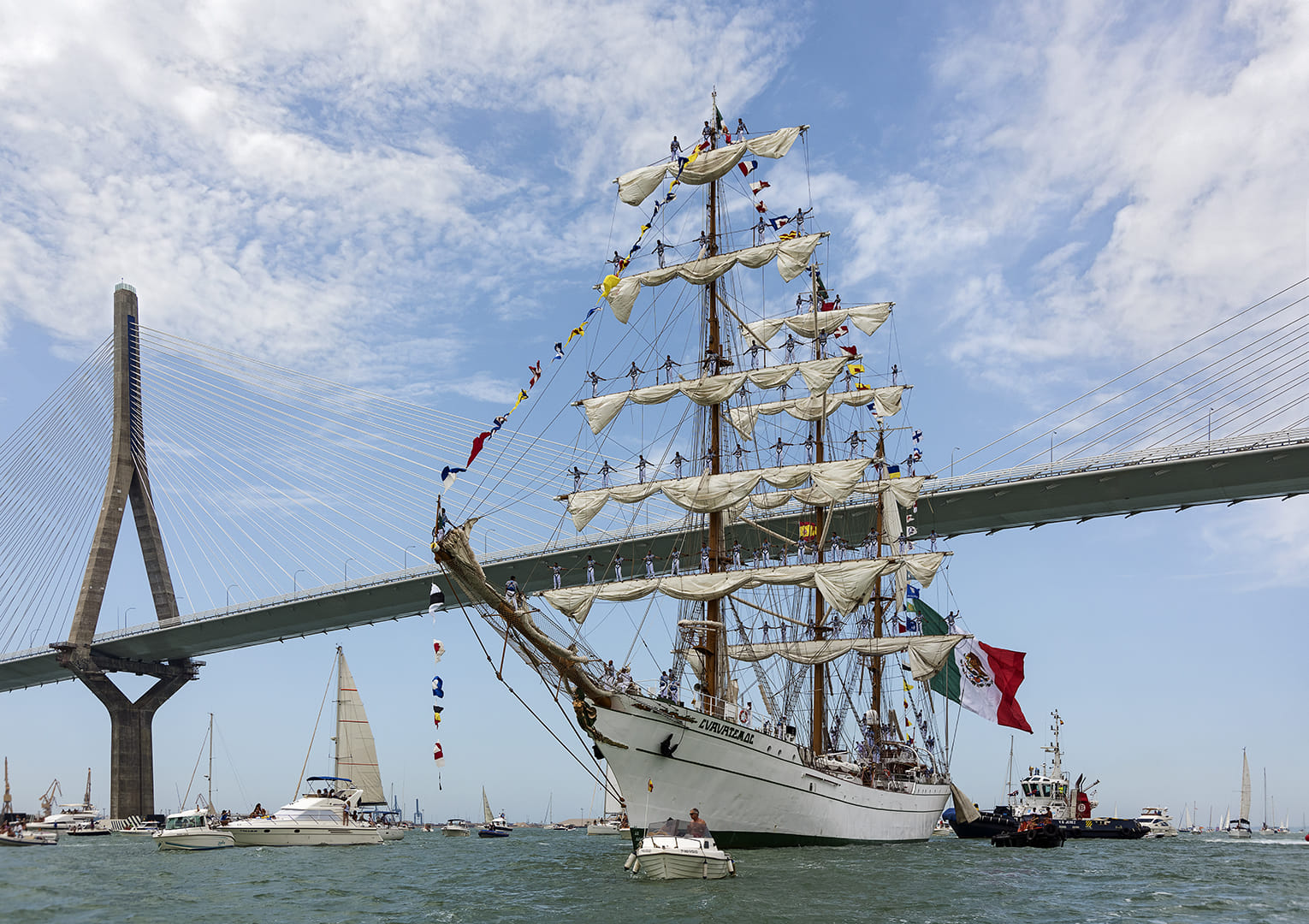 Homenaje al puente Constitución