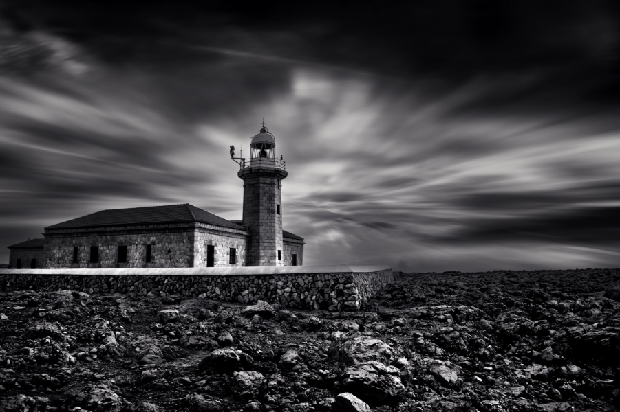 Faro de Punta Nati