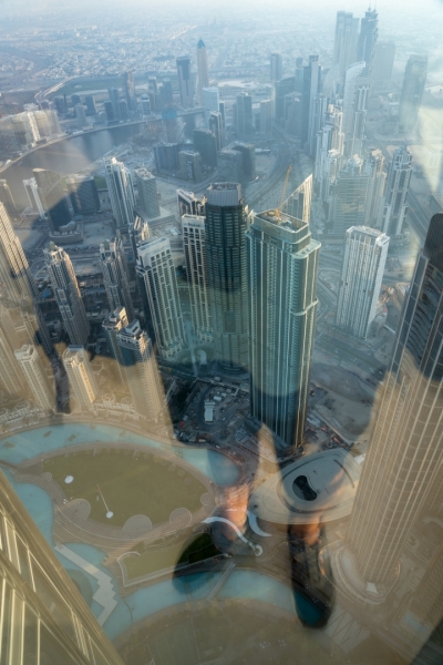 Dubai en mí (reflejo desde el Burj Khalifa, a casi 500 metros de altura)